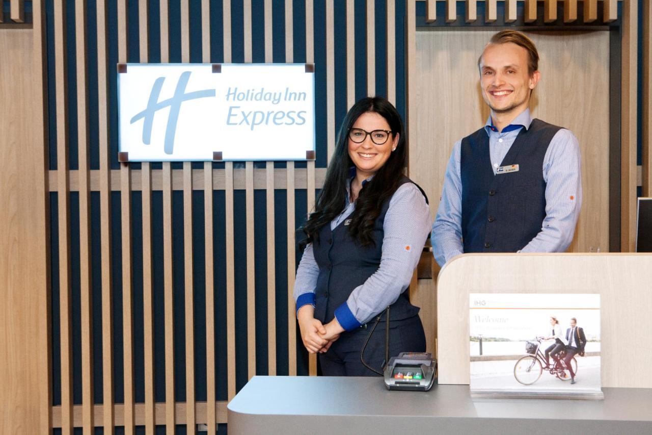 Holiday Inn Express Munich - Olympiapark By Ihg Exterior foto