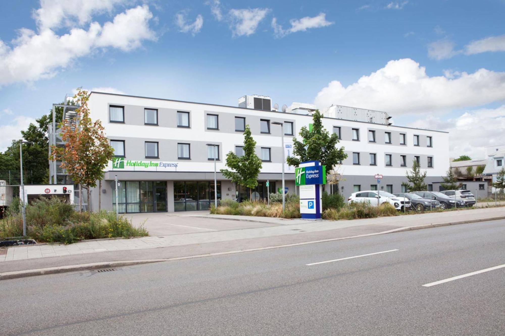 Holiday Inn Express Munich - Olympiapark By Ihg Exterior foto